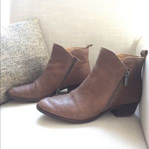 Lucky Brand Size 8 Brown Booties